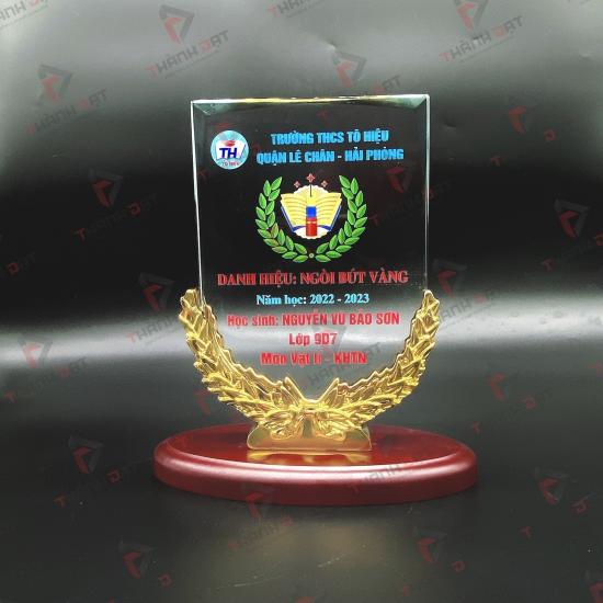 Biểu trưng pha lê